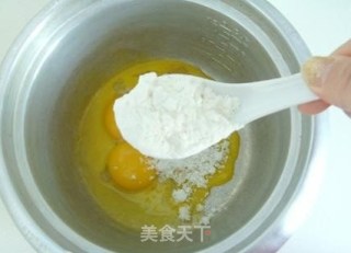 用电饭锅做美味蛋糕的做法步骤：2