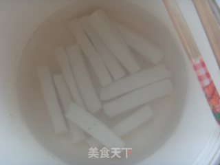 超美味超简单的微波韩国炒年糕的做法步骤：1