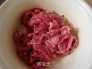 土豆青椒炒肉的做法步骤：1