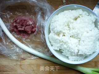 【肉酱炒饭】的做法步骤：1