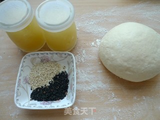 松软香甜----苹果馅饼（发面）的做法步骤：1