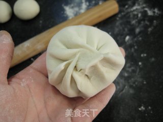 口感柔软的烫面【牛肉洋葱馅饼】的做法步骤：6