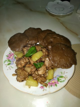 甩饼地锅鸡的做法