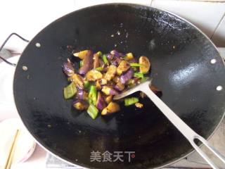 青椒烧茄子的做法步骤：8