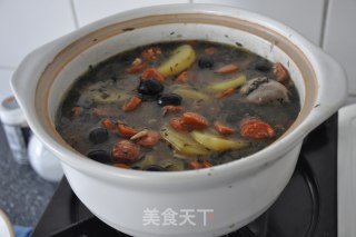 辣肠橄榄烧鸡翅 与 黑橄榄面包的做法步骤：7