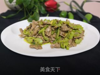 苦瓜炒牛肉的做法