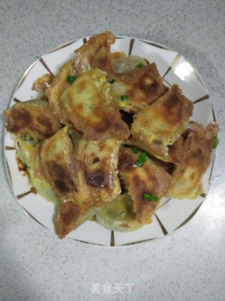 韭菜鸡蛋海米煎饺的做法