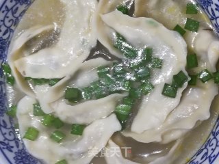 酸汤水饺的做法