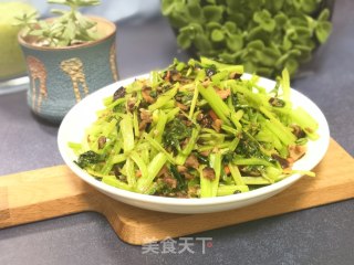 香菇肉末炒芹菜的做法