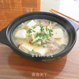 菌菇豆腐丸子汤的做法