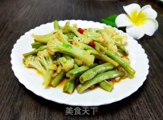 花菜炒豆角的做法