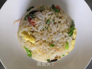 五彩炒饭的做法