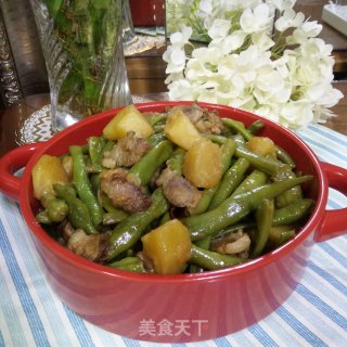 五花肉炖土豆芸豆的做法