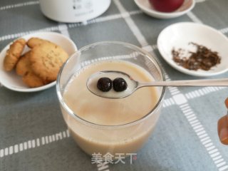 自制珍珠奶茶的做法