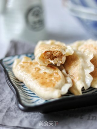 韩式泡菜猪肉煎饺的做法