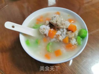 胡萝卜菜梗肉丸粥的做法