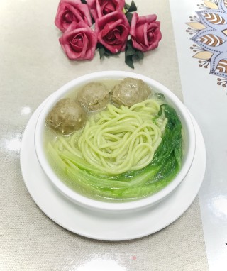 牛肉丸菠菜面的做法