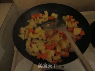 快手餐—咖喱海鲜饭的做法步骤：8