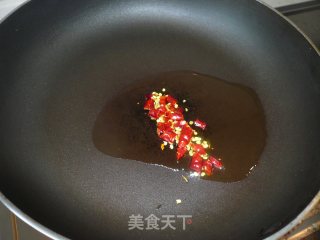 素炒豆芽的做法步骤：2