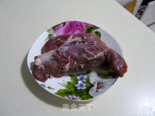 老少皆宜的零食——自制猪肉松的做法步骤：1