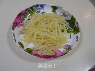 花样土豆丝的做法步骤：4