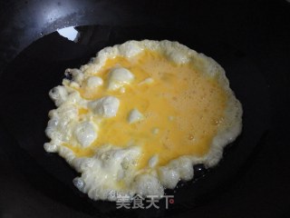 香椿炒鸡蛋的做法步骤：3