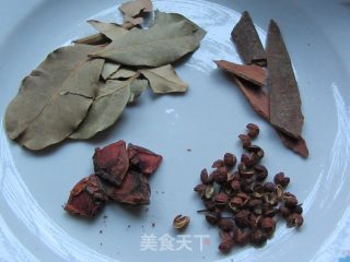 五香茶叶蛋的做法步骤：1