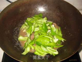 辣椒豆鼓炒牛肉的做法步骤：6