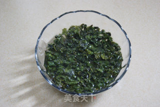 灼浸炸炒四道工序打造欧洲杯吮指下酒菜——吮指茶香北极虾的做法步骤：2