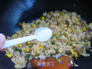 芹菜紫甘兰蛋炒饭的做法步骤：7