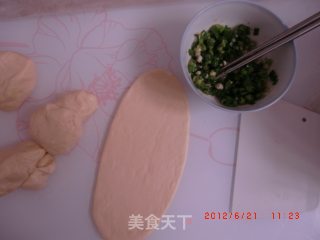 发面葱油饼的做法步骤：6