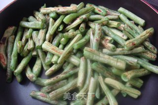 低油健康版【干煸豆角】（真正干煸，同样美味）的做法步骤：5