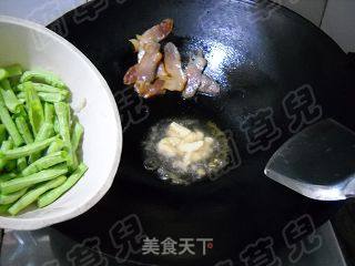 腊肉豇豆焖面的做法步骤：6