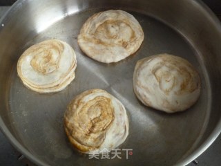 五香麻酱饼的做法步骤：11