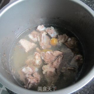 美味排骨面的做法步骤：6