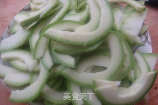 杀菌降压养生菜-【蒜蓉西葫芦】的做法步骤：1