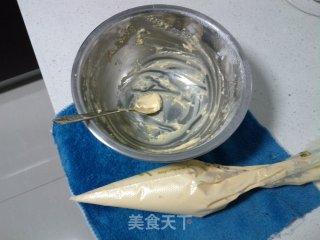 小时候的味道---蛋黄饼干的做法步骤：6