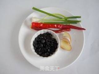 唯我独爱的蔬菜----【豆豉炒苦瓜】的做法步骤：5