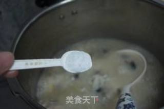 排骨皮蛋粥的做法步骤：7