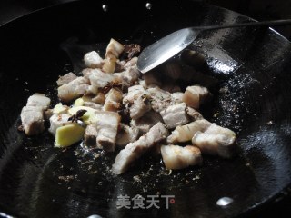 好吃不油腻------红烧肉的做法步骤：5