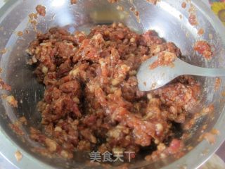 【肉饼子蒸蛋】的做法步骤：2