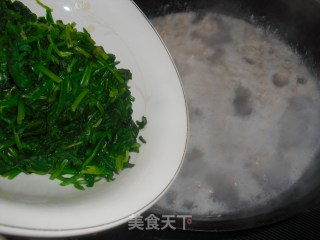 菠菜汆丸子的做法步骤：6