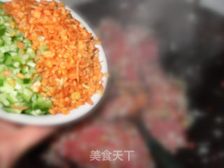 《缤纷炒饭》----剩饭的华丽转身的做法步骤：5