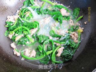 菠菜肉末炒粉丝的做法步骤：7