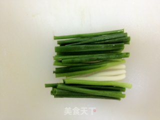 酸辣三文鱼沙拉的做法步骤：5