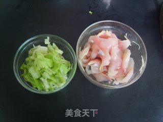 生滚鱼片粥的做法步骤：2