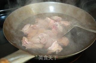 满屋飘香--萝卜牛腩的做法步骤：1