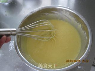 小米面戚风——没有专用模具照样烤出大块蛋糕的做法步骤：5