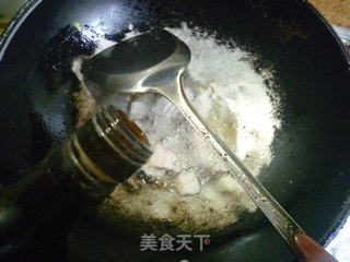 香干五花肉炒虎皮青瓜的做法步骤：6