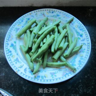 素炒四季豆的做法步骤：1